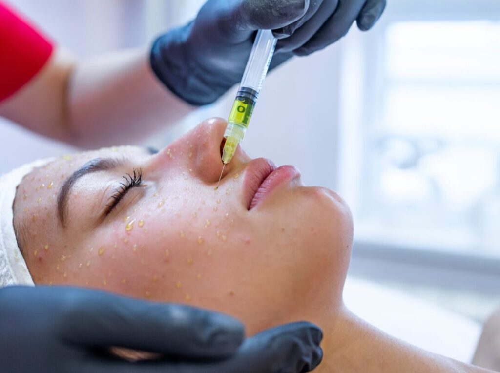 Cóctel de Vitaminas para la Cara: Nutrición y Luminosidad para una Piel Radiante